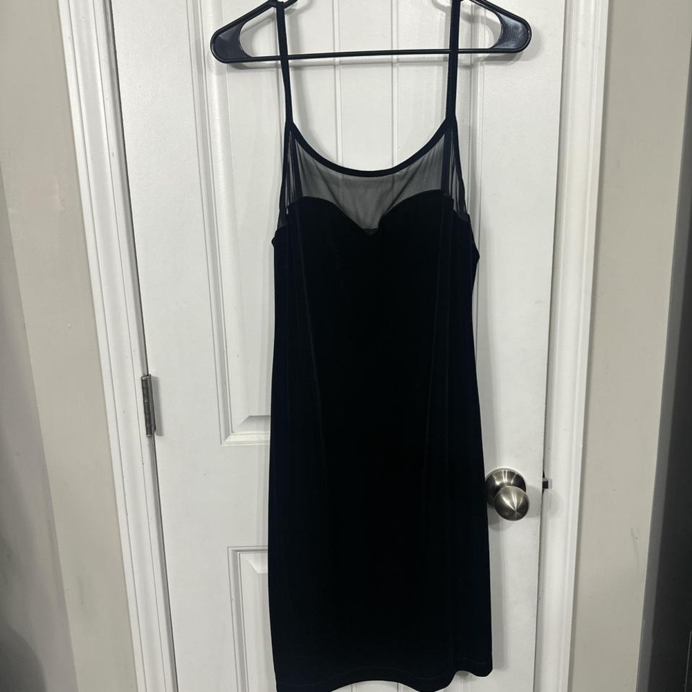 Black velvet mesh panel midi dress. XL